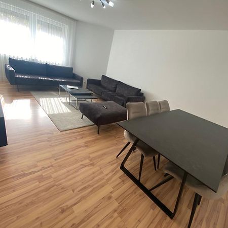 3 Zimmerwohnung Naehe Autobahn A8 Augsburg Dış mekan fotoğraf